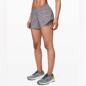 Lululemon Hotty Hot Short II Long 4”